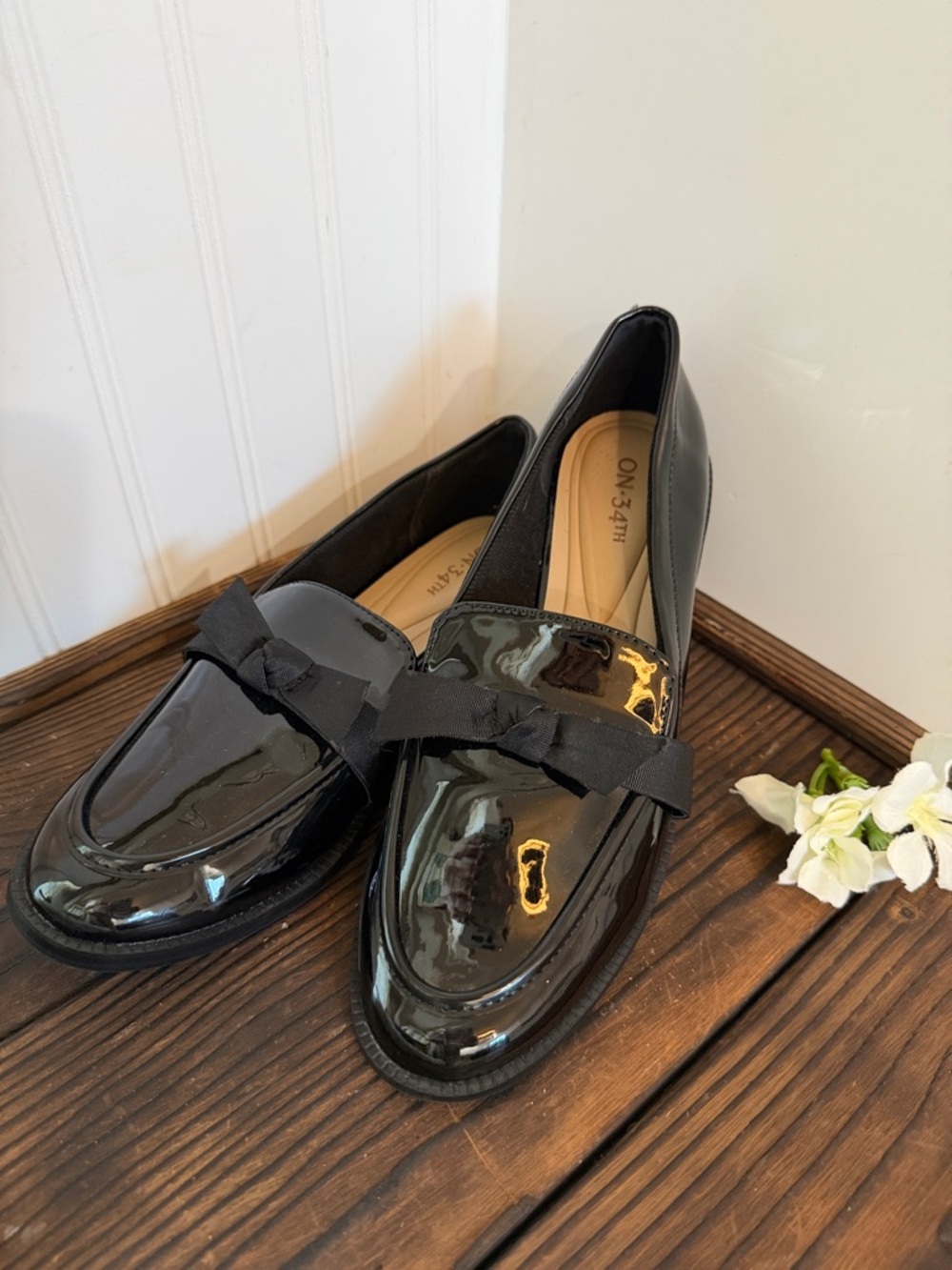 NWT On 34th Women's Black Patent Loafers with Bow